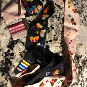 Louis Vuitton scarfs